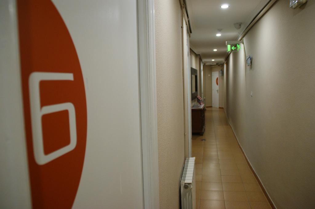 Jqc Rooms Мадрид Номер фото